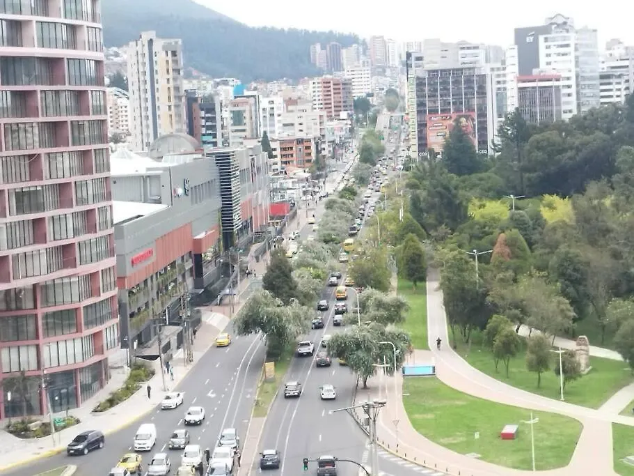 Suite Frente La Carolina Cc El Jardin Кито Эквадор